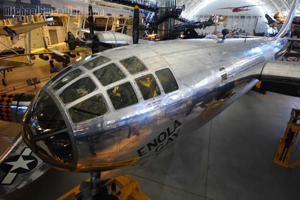 IMAGE: http://www.michaelswerdlyk.com/z/1DX20588.JPG